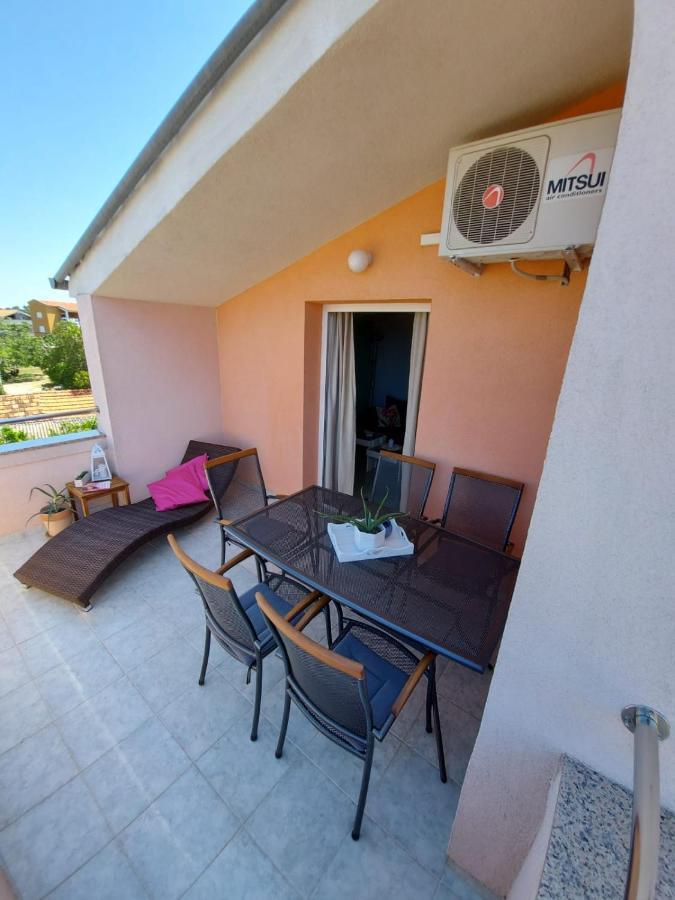 Apartments Tomic Биоград-на-Мору Экстерьер фото