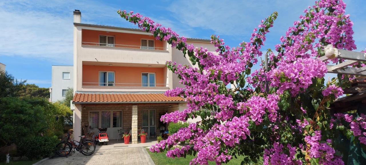 Apartments Tomic Биоград-на-Мору Экстерьер фото