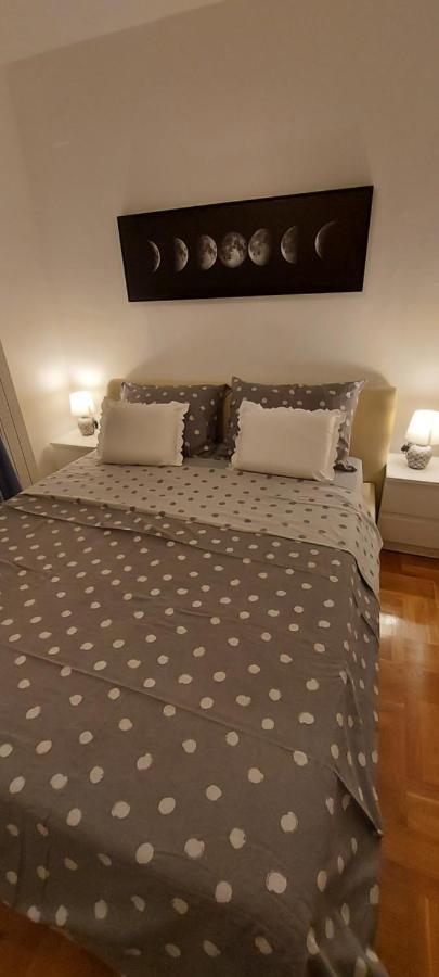 Apartments Tomic Биоград-на-Мору Экстерьер фото