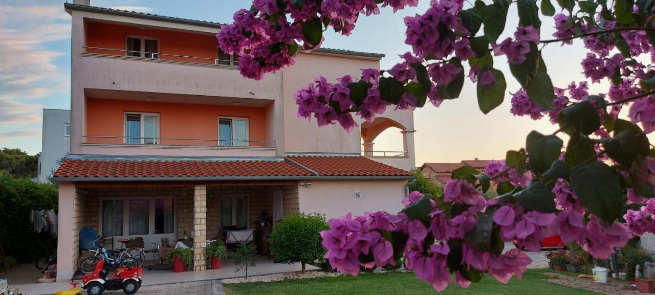 Apartments Tomic Биоград-на-Мору Экстерьер фото