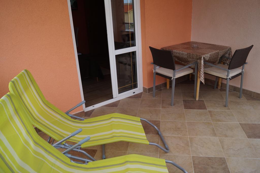 Apartments Tomic Биоград-на-Мору Номер фото